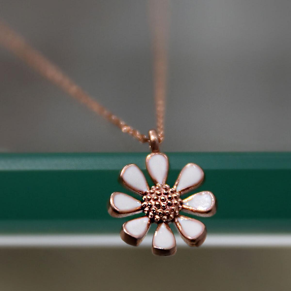 Daisy Flower Necklace • Daisy Pendant Necklace • Daisy Choker Necklace - Trending Silver Gifts