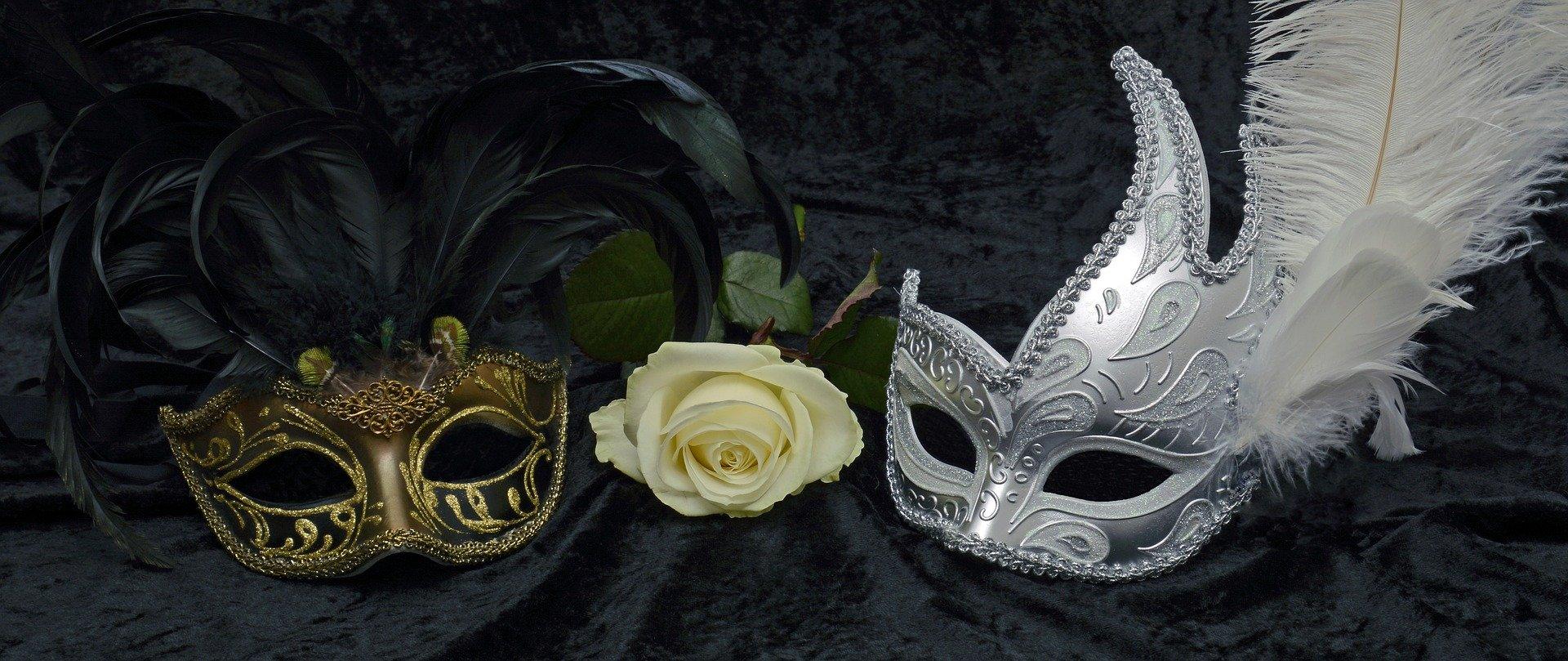 What are the simple steps to identify real gold and silver jewelry? - Trending Silver Gifts