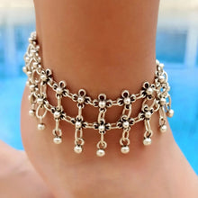 Step into Style: Discover Exquisite Daisy Anklets for Women!