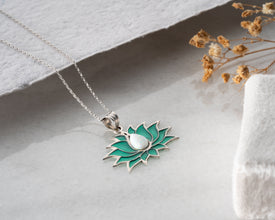 Unique floral-inspired glass pendant showcasing vibrant hues and handmade craftsmanship.