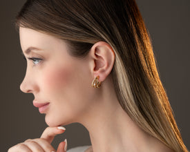 Bridal party gift set featuring gold hoops with personalized notes