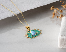 sterling-silver-flower-necklace-giftbox