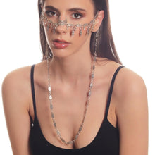Adjustable press-fit nose and face chain in vintage silver finish, perfect for festivals and artistic looks.