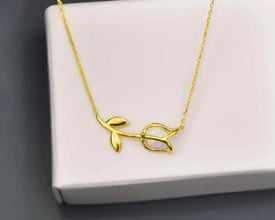 Gift-ready silver tulip necklace, perfect for nature lovers