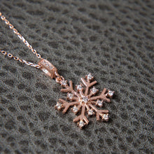 Snowflake Pendant Necklace ¥ Cz Diamond Snowflake Necklace - Trending Silver Gifts