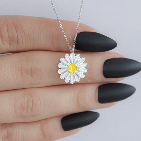 Daisy Necklace Silver • Silver Daisy Necklace • Gifts For Plant Lovers - Trending Silver Gifts