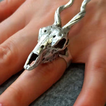 Silver Deer Skull With Horn Ring ¥ Animal Caribou Stackable Ring - Trending Silver Gifts