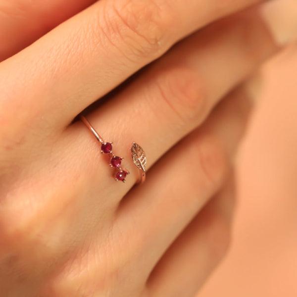 Stunning Ruby and Silver Ring: Perfect Gift for Any Occasion - Trending Silver Gifts