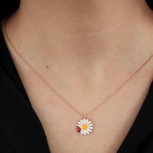 Silver Daisy Necklace ¥ Ladybug Necklace Silver ¥ Daisy & Ladybug Gift - Trending Silver Gifts