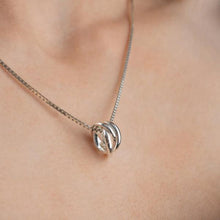 Interlocking Circles Box Chain Necklace ¥ Linked Circle Necklace - Trending Silver Gifts